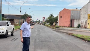 Avanza trabajo de asfaltado sobre la línea internacional