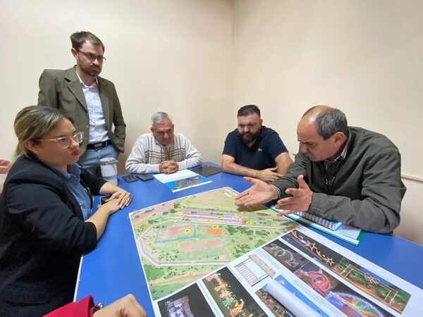 Hernandarias proyecta circuito navideño de luces y espera apoyo de Itaipú - ABC en el Este - ABC Color