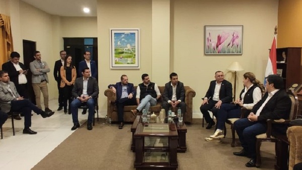 Buscarán fortalecer sistema sanitario de Ñeembucú con aporte de Yacyreta