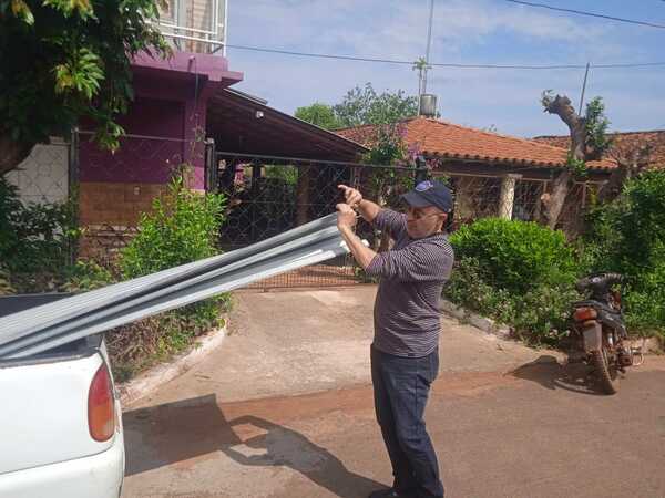Fuerte temporal con varias casas destruidas, y sin energía eléctrica en San José - Noticiero Paraguay