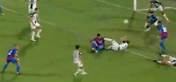 [VIDEO] ¿Fue o no penal para Cerro?