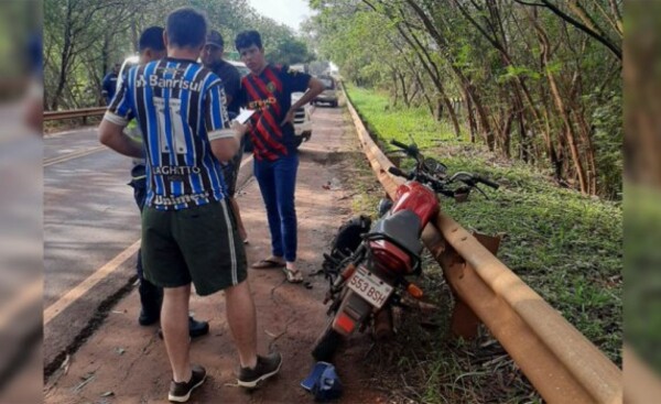Motociclista sufrió lesiones en percance rutero