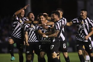 Versus / Libertad festejó en 'La Huerta' y amplía su ventaja al frente de Clausura