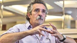 Elaboración de reseñas de teatro es tema de taller social