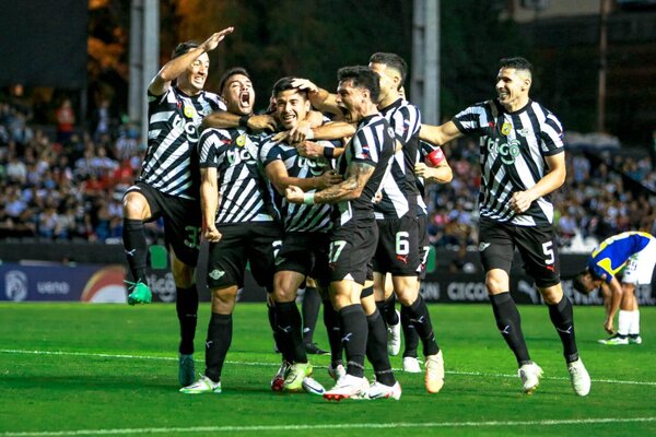 Libertad triunfa y amplia la ventaja en la cumbre - La Tribuna