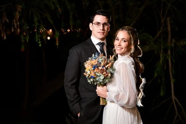 Yéssica Valiente Martínez e Iván López Rolón se casaron - Sociales - ABC Color