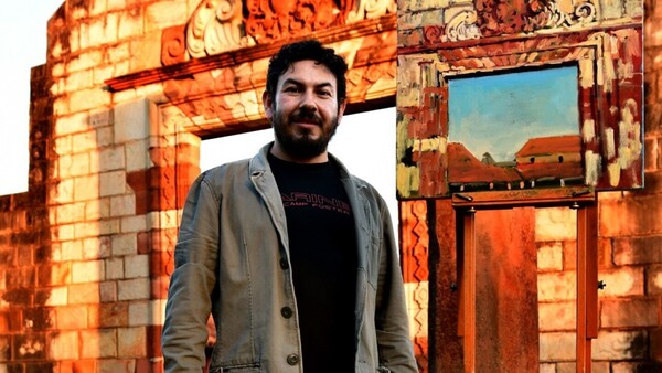 “Se puede vivir del arte, uno va buscando la forma, hace sacrificios”