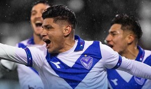 Versus / Claudio Aquino marca y Vélez vence a River Plate en Argentina