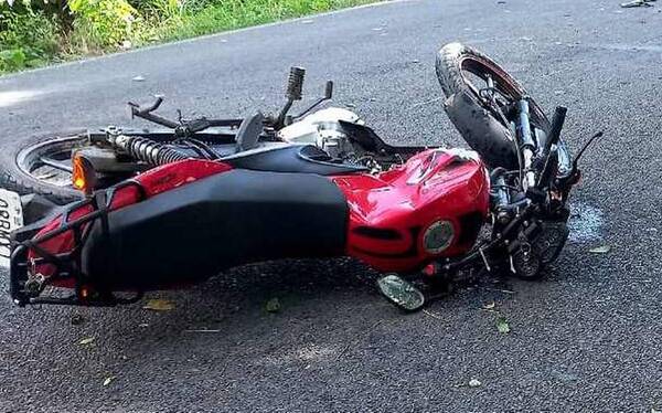 Diario HOY | Salieron de disco, seguidos por motochorros aceleraron y chocaron: un muerto