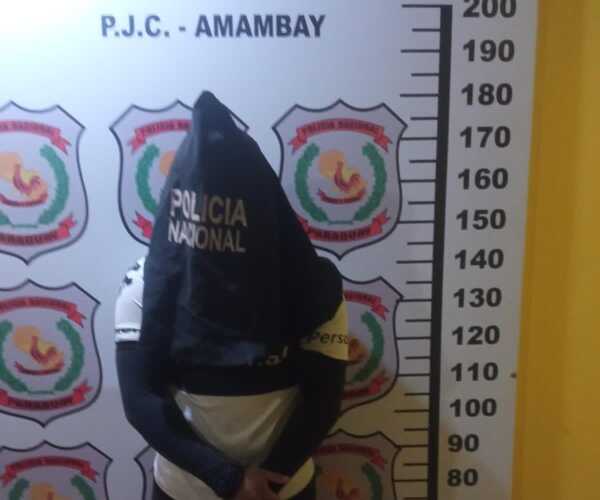 Hombre fue aprehendido tras persecución y resistencia pero fue liberado posteriormente - Oasis FM 94.3