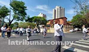 Colorido desfile por los 85 años del Colegio Cristo Rey - La Tribuna