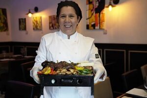 Conocé a Loren Vera, la paraguaya que conquista Barcelona con nuestras comidas típicas - Gente - ABC Color