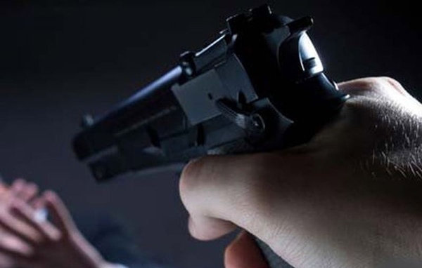 Hombre es asesinado de un balazo en la cabeza