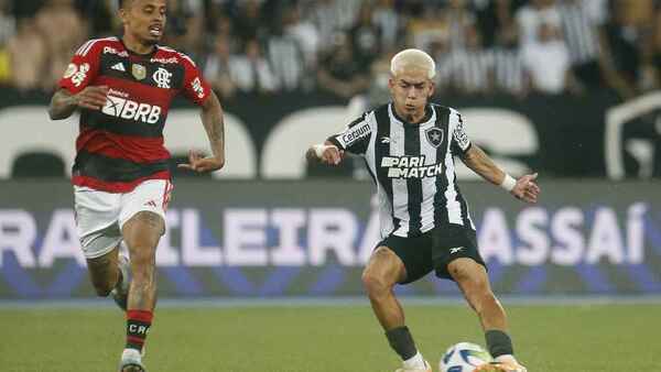 Flamengo derrota al líder Botafogo