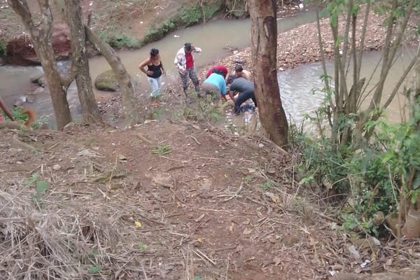 Niño muere ahogado en arroyo