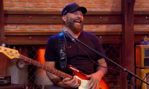 La policía arresta al presunto atacante del bajista de la banda Ultraje a Rigor .