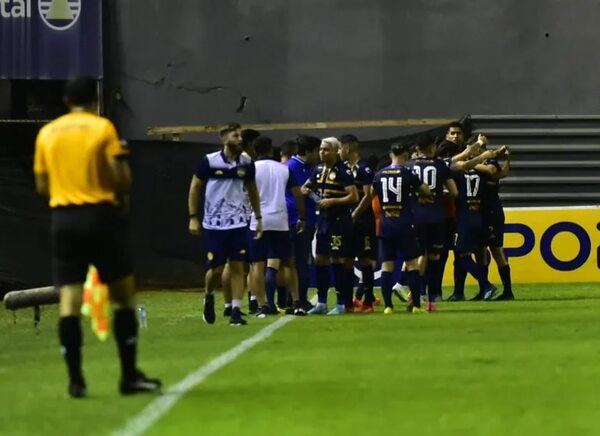 Nacional vs. Sportivo Trinidense: El ‘Triki’ logra un triunfo heroico - Fútbol - ABC Color