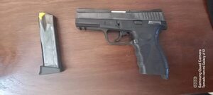 Detienen a sospechosos de atacar y robar arma de fuego a policía - Policiales - ABC Color