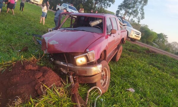 Accidente de moto deriva en choque de dos automóviles y deja a tres personas lesionadas – Diario TNPRESS