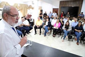 Lucho Zacarías se reúne con intendentes y autoridades departamentales  para tratar problemática del Alto Paraná | DIARIO PRIMERA PLANA