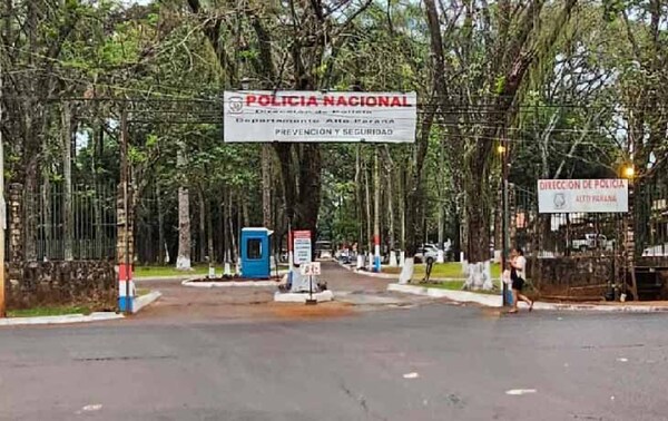Cuatro policías detenidos por el pedido de coima a comerciantes libaneses en Alto Paraná – Prensa 5
