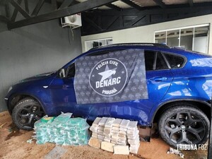Diario HOY | Hallan droga en lujosa camioneta con chapa paraguaya en Foz de Iguazú