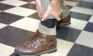 Fiscal pide tobillera electrónica para septuagenario imputado por violencia familiar - Policiales - ABC Color