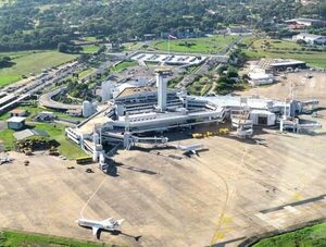 Dinac espera estudios para definir plan de modernización del aeropuerto Silvio Pettirossi · Radio Monumental 1080 AM
