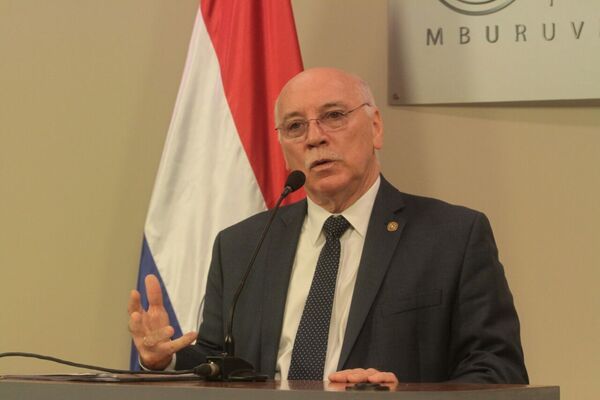 Excanciller de Cartes critica proyecto de ley del gobierno de Peña - El Trueno