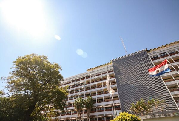 Auditoría General del Poder Ejecutivo inicia sus trabajos en el IPS - .::Agencia IP::.