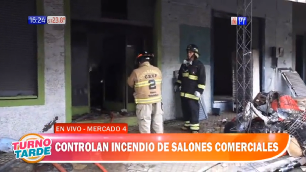 Bomberos controlan incendio en inmediaciones del Mercado 4