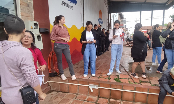 Leti sigue en su local a pesar de la gresca del sábado
