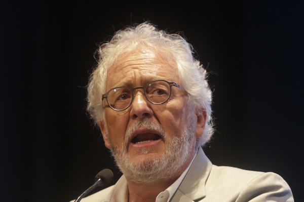 Héctor Abad Faciolince pide dejar "en paz" a la Amazonía - MarketData