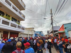 Guatemala: miles de personas pidieron la renuncia de la fiscal general por interferir en el proceso electoral - ADN Digital