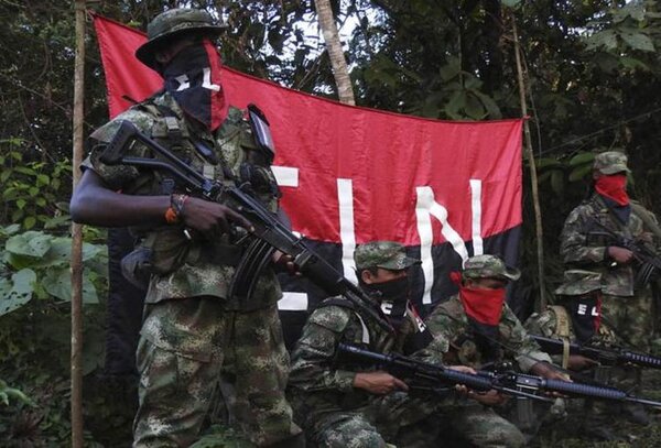 Combates en Colombia entre ELN y las FARC dejan 9 muertos