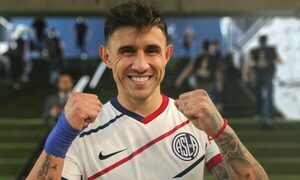 (VIDEO) Suman y siguen los goles de Adam Bareiro en la Argentina