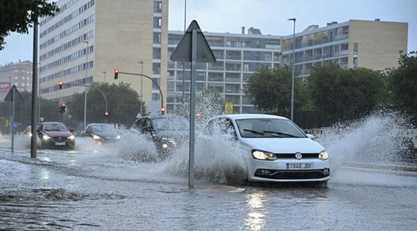 Tres muertos y desaparecidos por lluvias torrenciales en España