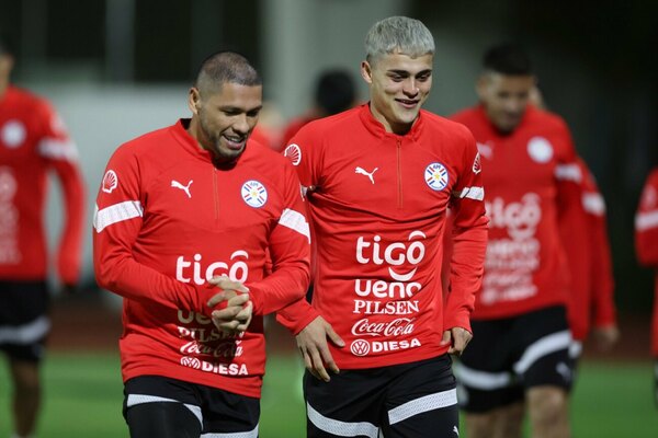 La Albirroja entrena por primera vez y arranca oficialmente el objetivo Mundial 2026.
