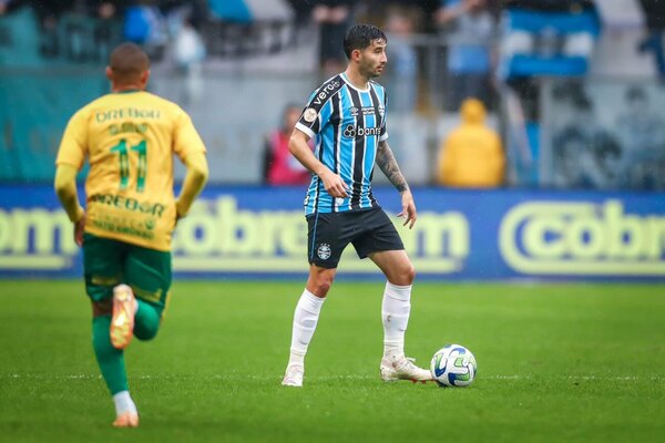 Versus / Mathías Villasanti, en el equipo ideal de la fecha en el Brasileirao