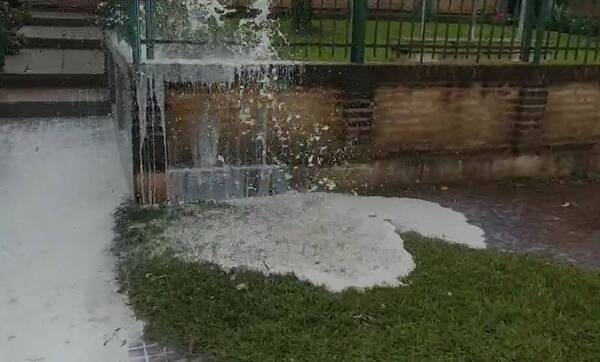 [VIDEO] Derramó miles de litros de leche cortada en la sede de la ANDE en María Auxiliadora