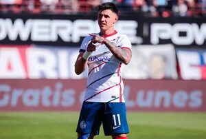 Adam Bareiro, quien no fue llamado a la selección, marcó un récord... - Fútbol Internacional - ABC Color