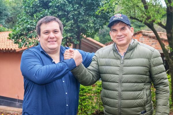 Ministro de Urbanismo visitó Guairá.