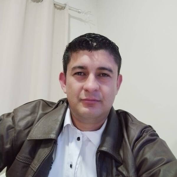 Politiquero colorado atropelló comisaría para liberar a su amigo y quedó detenido