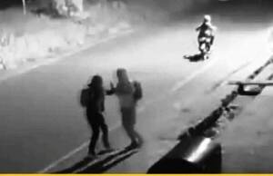 Una joven se resistió a un asalto y fue golpeada a culatazos por motochorros •
