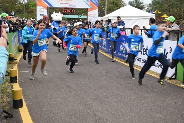 El Kamby Running de la industria láctea invita a su 8° edición - trece