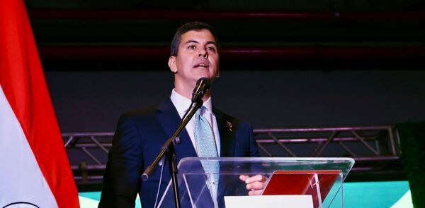 Santiago Pe帽as se帽ala objetivo de generar 100.000 empleos en el sector de maquilas - Revista PLUS