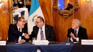 Giammattei y Arévalo iniciaron formalmente la transición en Guatemala - ADN Digital