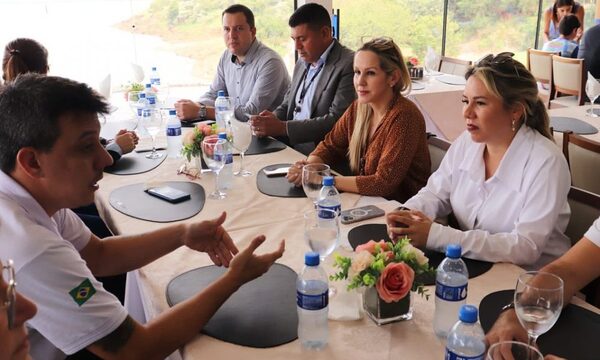Retaurant Kattamaram converge el paisaje natural y la exquisita gastronomía