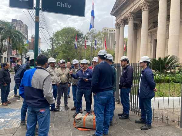 Diario HOY | Avanzan las obras de cableado subterráneo en calle Palma