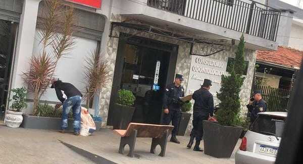 Sujetos armados interceptaron a trabajadores de encomiendas y huyeron con documentos - Oasis FM 94.3